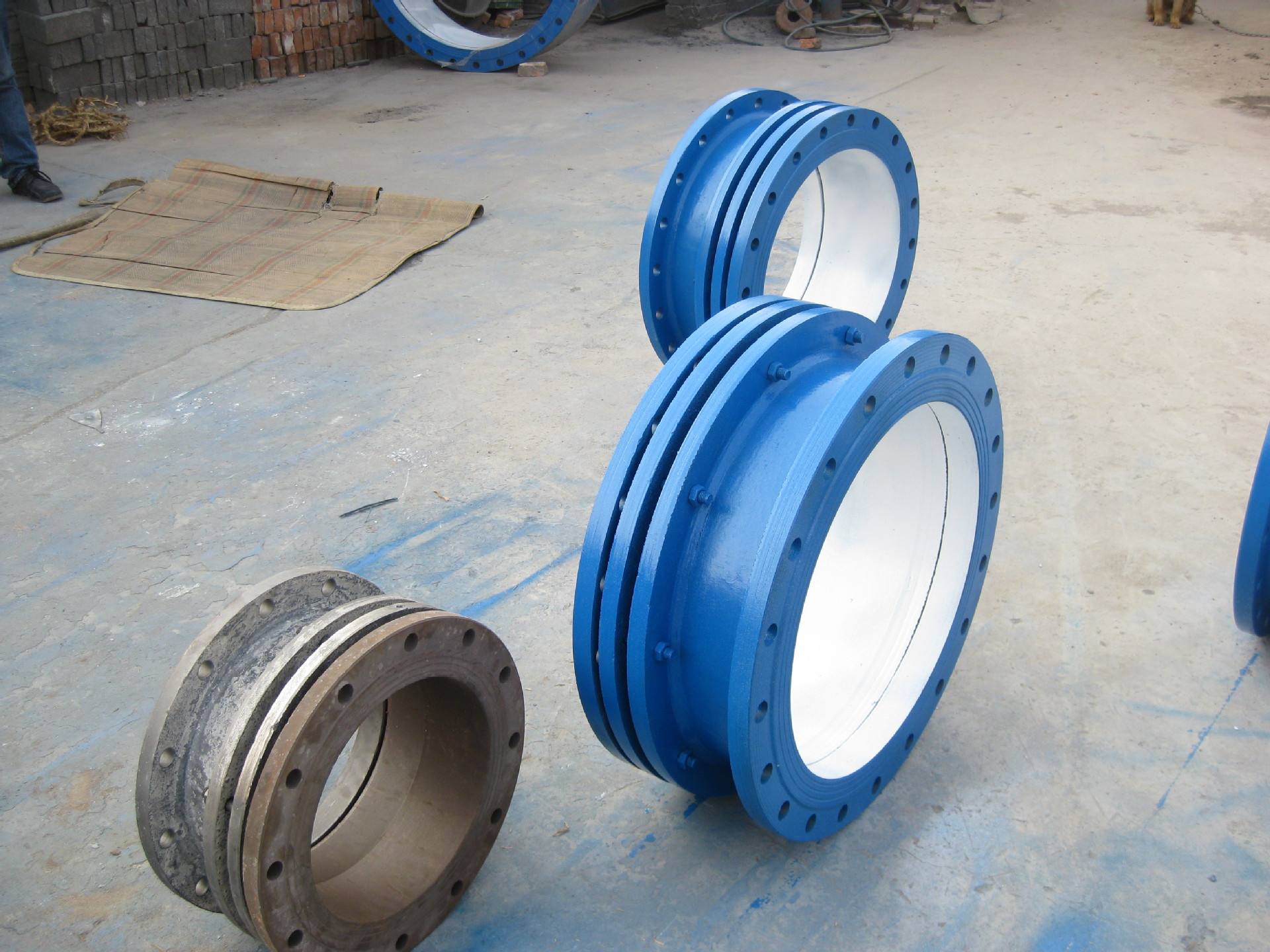 ɽ��������