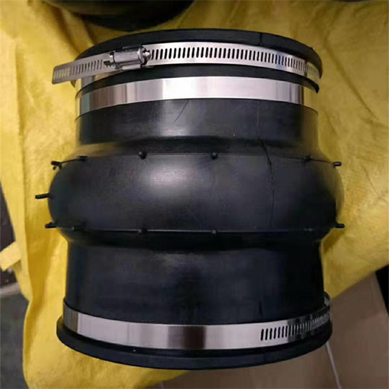 �����ӵ����𽺽�ͷ��Ӧ