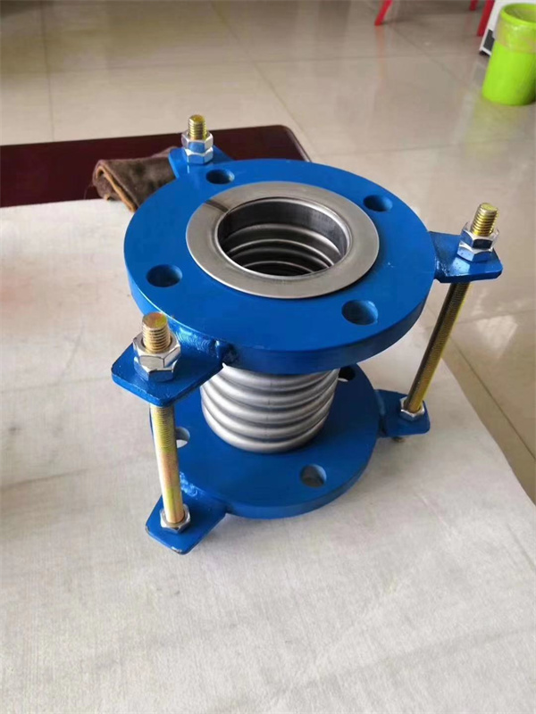 �ܵ����ƹܲ�������װʩ��ͼ