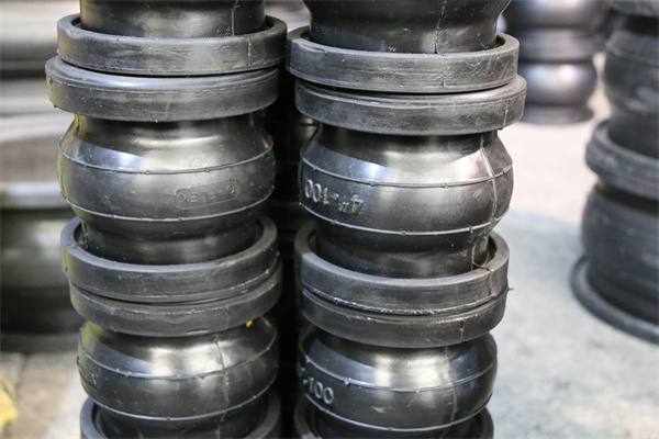 �������𽺽�ͷ���Ұ�װ��׼